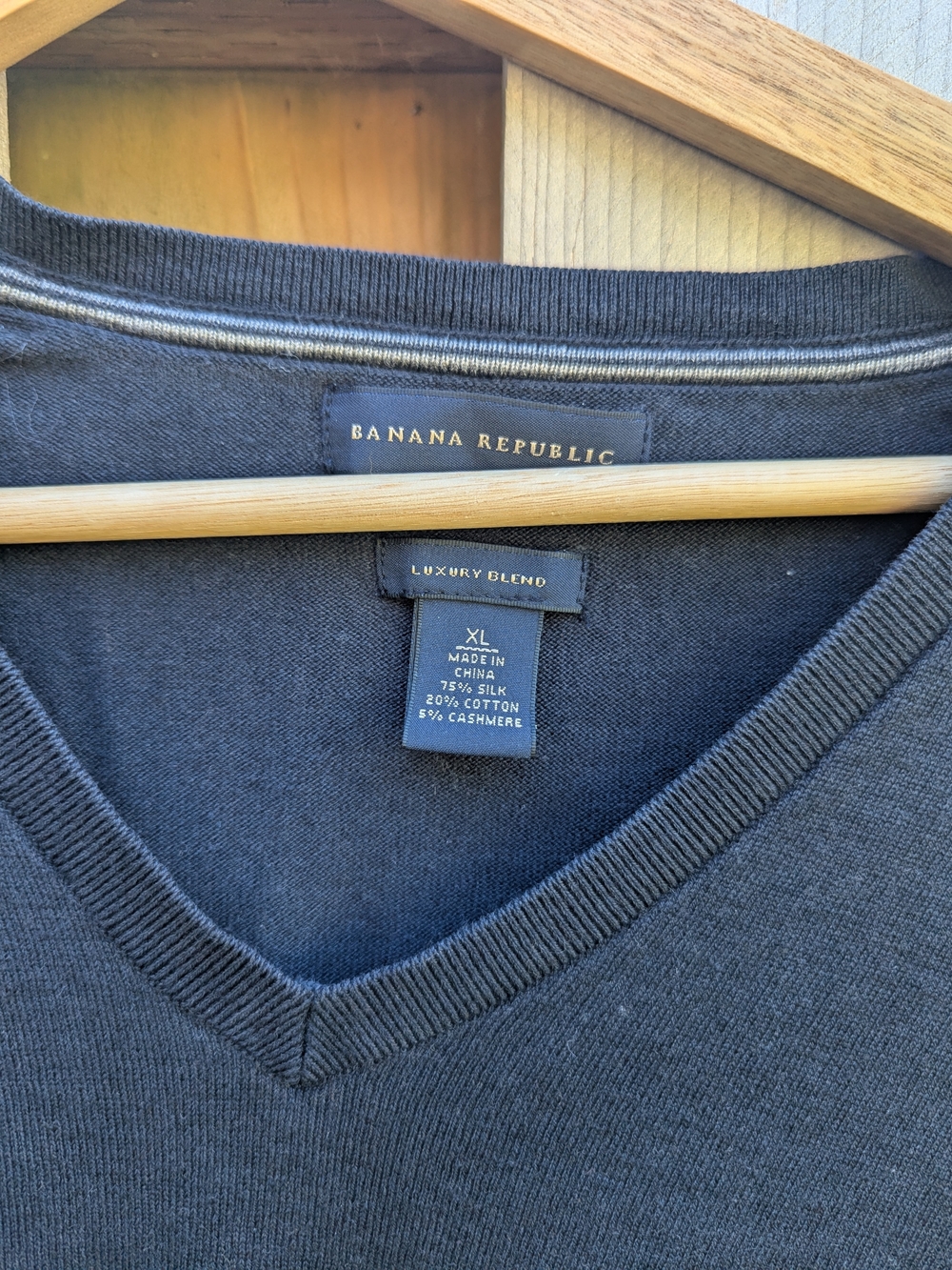 Banana Republic Men's Luxury Blend V-Neck Sweater - Black